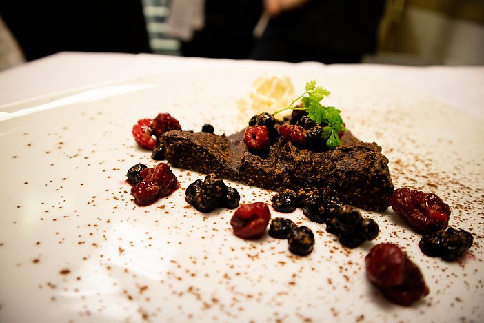 Kladdkaka på dadlar. Foto: Josefin Lundin
