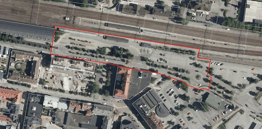 Ortofoto med planområdet solparkens markerat med röda linjer.