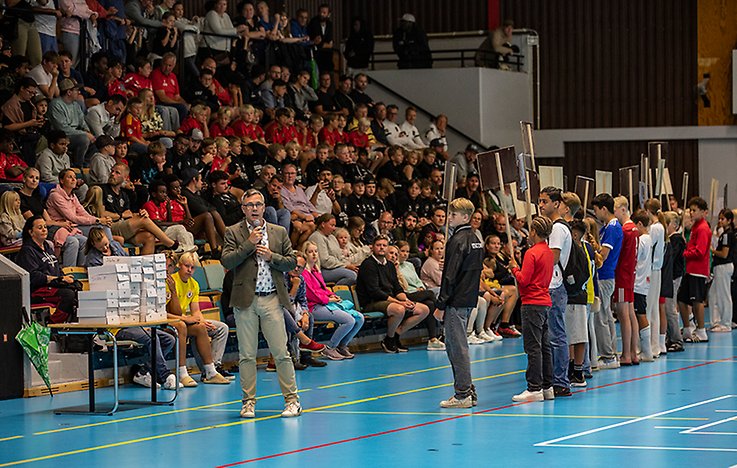 Johan Söderberg inviger den 31:a upplagan av Katrineholms Cup.